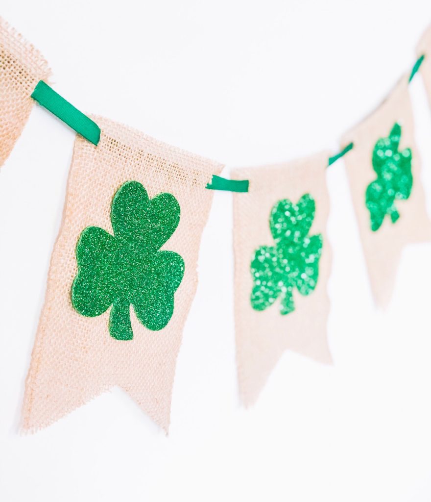 Burlap Glitter Shamrock Banner DIY